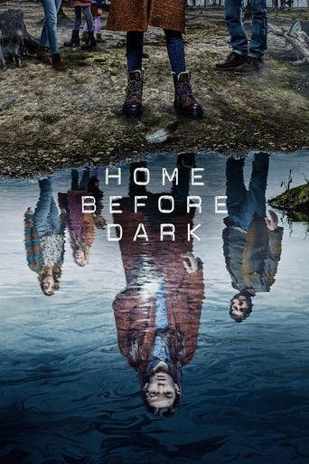 Poster de Home Before Dark